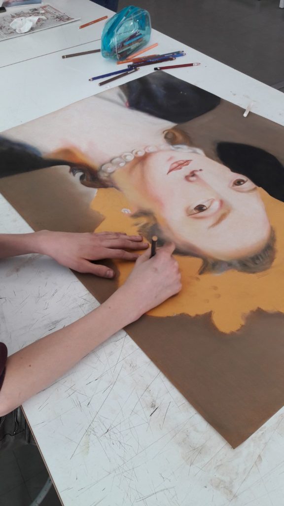 arte catene e libertà per due donne vicentine donne di vicenza notizie venrto cosa fare in veneto cosa fare a vicenza magazine veneto eventi a vicenza teatro vicenza teatro astra di vicenza la piccionaia spettacolo teatro donne vicentine gatte vicentine