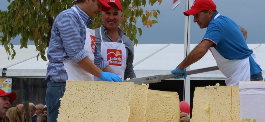 festa della transumanza vicenza eventi in veneto magazine vicenza gatte vicentine donne di vicenza campagna veneta buoi veneto agricoltura veneta allevamento veneto vicenza formaggio asiago dop festa di latterie vicentine bressanvido cosa fare a vicenza cosa fare in veneto ilaria rebecchi cooking lele eleonora garzia