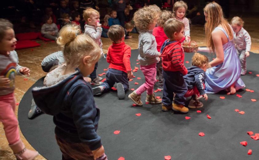 Teatro comunale di vicenza teatro veneto opera meno nove mamme teattobgravidanza bambini a teatro attività didattiche a vicenza bimbi in veneti Mamme vicenza Gatte Vicentine donne vicenza Ilaria Rebecchi 